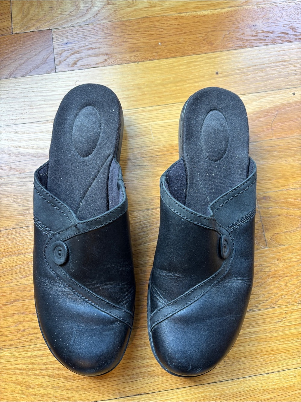 Clarks Black Leather Slip-On Women's Clogs with Button Detail